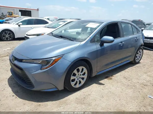 5YFB4MDE4RP181701 2024 TOYOTA COROLLA - Image 2