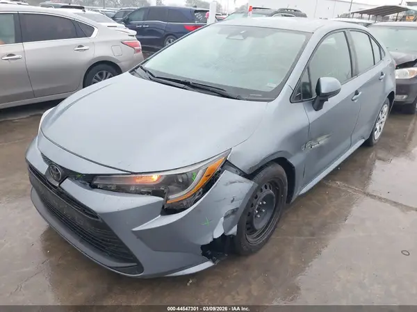 5YFB4MDE4RP183576 2024 TOYOTA COROLLA - Image 2
