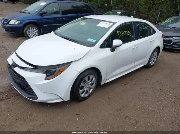 5YFB4MDE4RP188129 2024 TOYOTA COROLLA - Image 2