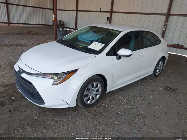 5YFB4MDE4RP190172 2024 TOYOTA COROLLA - Image 2