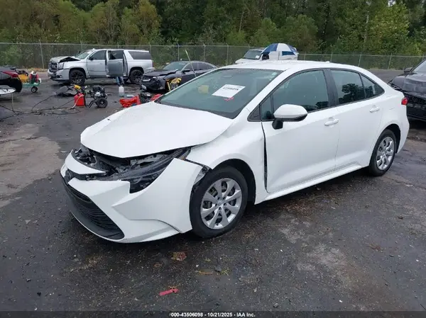 5YFB4MDE4RP193962 2024 TOYOTA COROLLA - Image 2