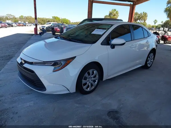 5YFB4MDE4RP201056 2024 TOYOTA COROLLA - Image 2