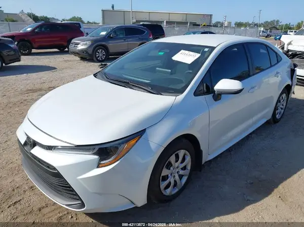 5YFB4MDE4RP206788 2024 TOYOTA COROLLA - Image 2