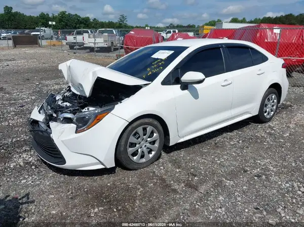 5YFB4MDE4RP214342 2024 TOYOTA COROLLA - Image 2