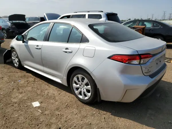 5YFB4MDE4RP215703 2024 TOYOTA COROLLA - Image 2