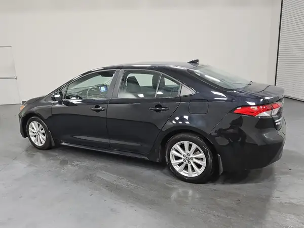 5YFB4MDE4RP218682 2024 TOYOTA COROLLA - Image 2