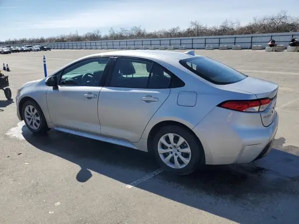 5YFB4MDE4RP220397 2024 TOYOTA COROLLA - Image 2