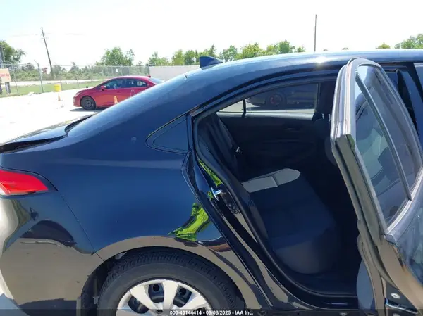 5YFB4MDE4RP221663 2024 TOYOTA COROLLA - Image 8
