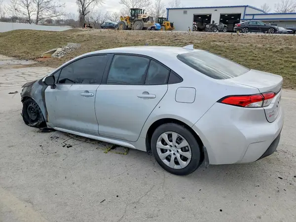 5YFB4MDE4RP225535 2024 TOYOTA COROLLA - Image 2