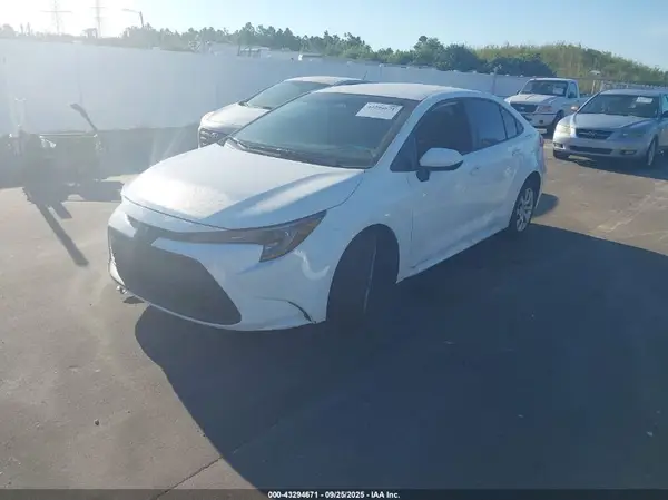 5YFB4MDE4SP232572 2025 TOYOTA COROLLA - Image 2