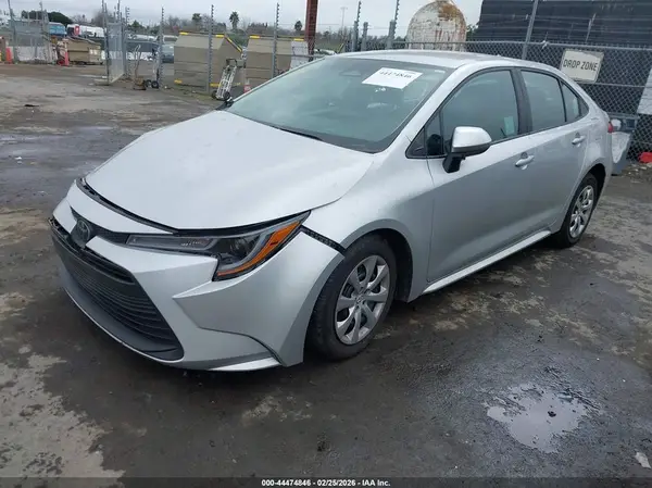 5YFB4MDE4SP247055 2025 TOYOTA COROLLA - Image 2