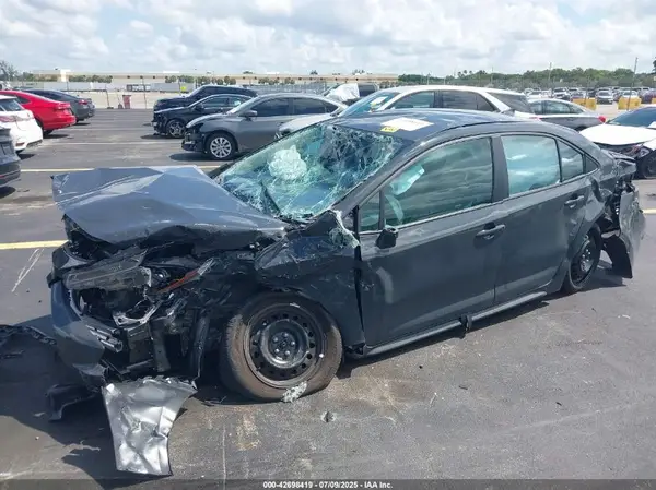 5YFB4MDE4SP259268 2025 TOYOTA COROLLA - Image 2