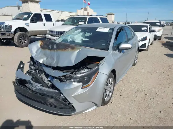 5YFB4MDE4SP259965 2025 TOYOTA COROLLA - Image 2