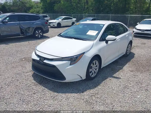 5YFB4MDE4SP266477 2025 TOYOTA COROLLA - Image 2