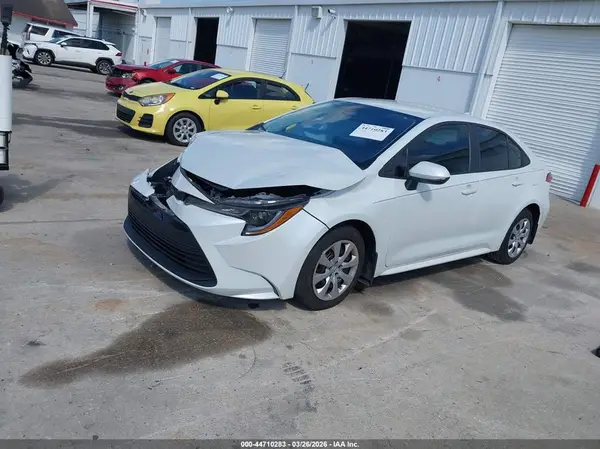 5YFB4MDE4SP267368 2025 TOYOTA COROLLA - Image 2