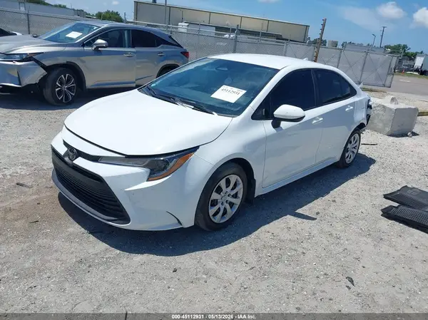 5YFB4MDE4SP278242 2025 TOYOTA COROLLA - Image 2