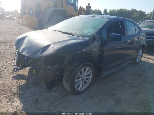 5YFB4MDE4SP279729 2025 TOYOTA COROLLA - Image 2