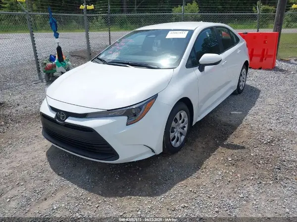 5YFB4MDE4SP280296 2025 TOYOTA COROLLA - Image 2