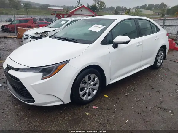 5YFB4MDE4SP293890 2025 TOYOTA COROLLA - Image 2