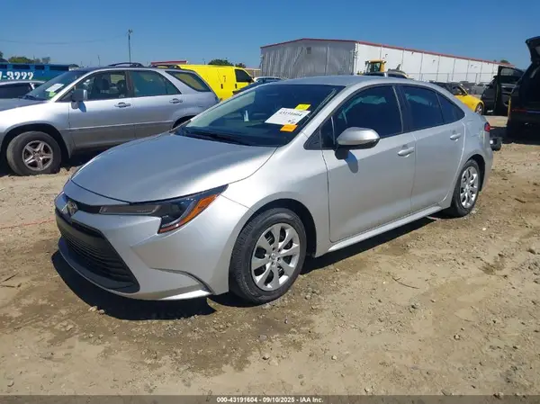 5YFB4MDE4SP346068 2025 TOYOTA COROLLA - Image 2