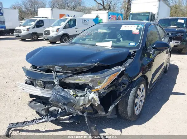 5YFB4MDE5PP001073 2023 TOYOTA COROLLA - Image 2