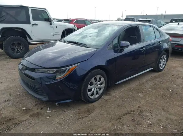 5YFB4MDE5PP011487 2023 TOYOTA COROLLA - Image 2