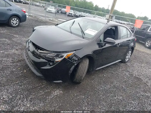 5YFB4MDE5PP028810 2023 TOYOTA COROLLA - Image 2