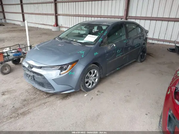 5YFB4MDE5PP038933 2023 TOYOTA COROLLA - Image 2