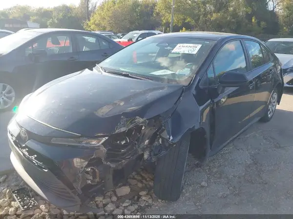 5YFB4MDE5PP047535 2023 TOYOTA COROLLA - Image 2