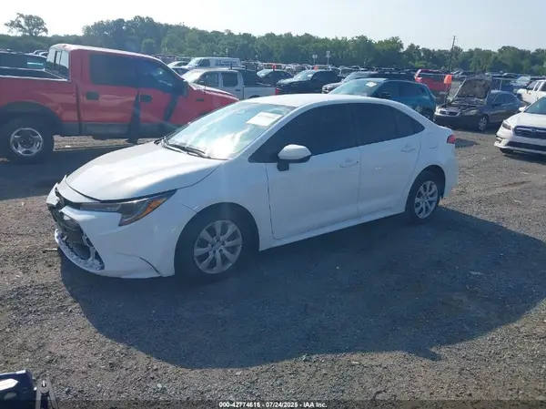 5YFB4MDE5RP095720 2024 TOYOTA COROLLA - Image 2
