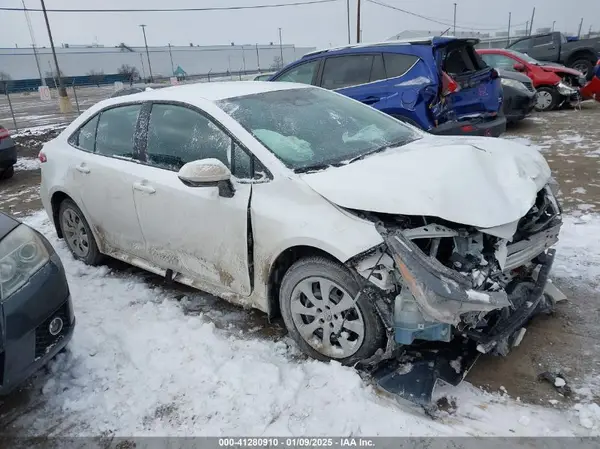 5YFB4MDE5RP097127 2024 TOYOTA COROLLA - Image 1