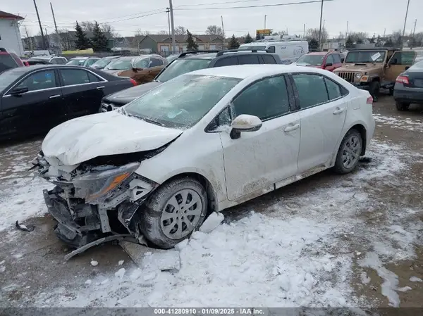5YFB4MDE5RP097127 2024 TOYOTA COROLLA - Image 2