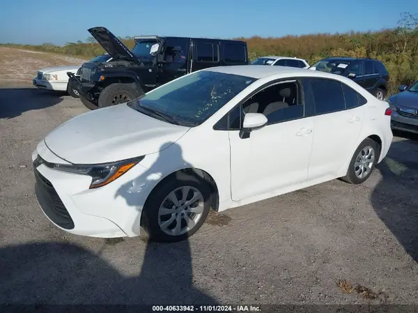 5YFB4MDE5RP103377 2024 TOYOTA COROLLA - Image 2
