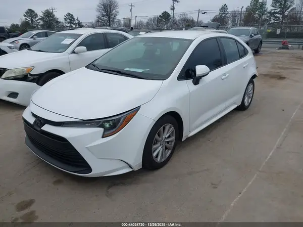 5YFB4MDE5RP111432 2024 TOYOTA COROLLA - Image 2