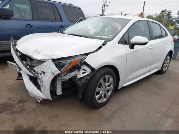 5YFB4MDE5RP114492 2024 TOYOTA COROLLA - Image 2