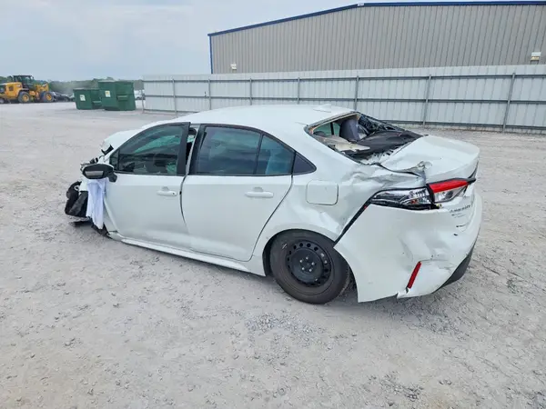 5YFB4MDE5RP120695 2024 TOYOTA COROLLA - Image 2