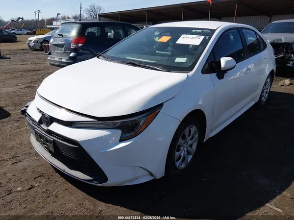 5YFB4MDE5RP124035 2024 TOYOTA COROLLA - Image 2