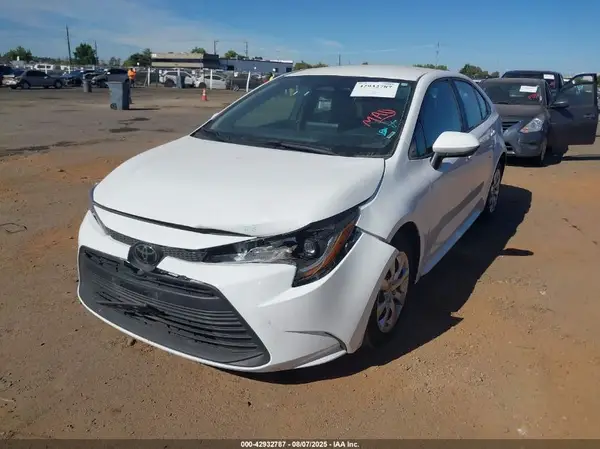5YFB4MDE5RP125783 2024 TOYOTA COROLLA - Image 2
