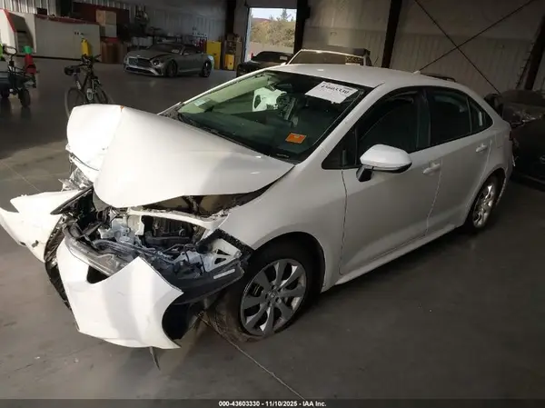 5YFB4MDE5RP136864 2024 TOYOTA COROLLA - Image 2