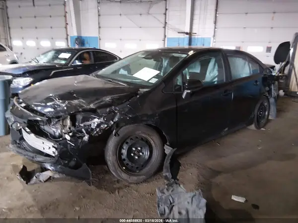 5YFB4MDE5RP137125 2024 TOYOTA COROLLA - Image 2