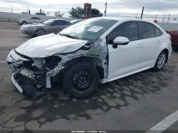 5YFB4MDE5RP137559 2024 TOYOTA COROLLA - Image 2