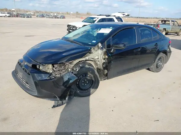 5YFB4MDE5RP141062 2024 TOYOTA COROLLA - Image 2