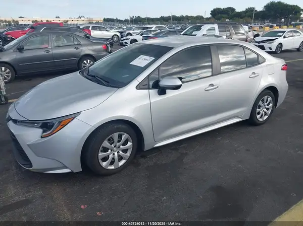5YFB4MDE5RP152370 2024 TOYOTA COROLLA - Image 2