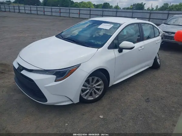 5YFB4MDE5RP157360 2024 TOYOTA COROLLA - Image 2
