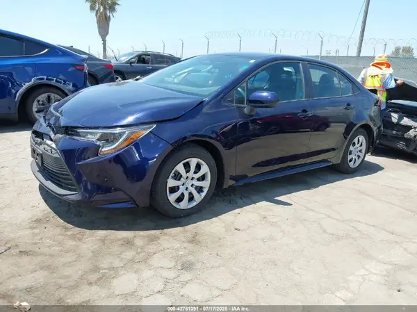 5YFB4MDE5RP183828 2024 TOYOTA COROLLA - Image 2