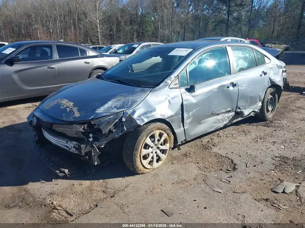 5YFB4MDE5RP188088 2024 TOYOTA COROLLA - Image 2
