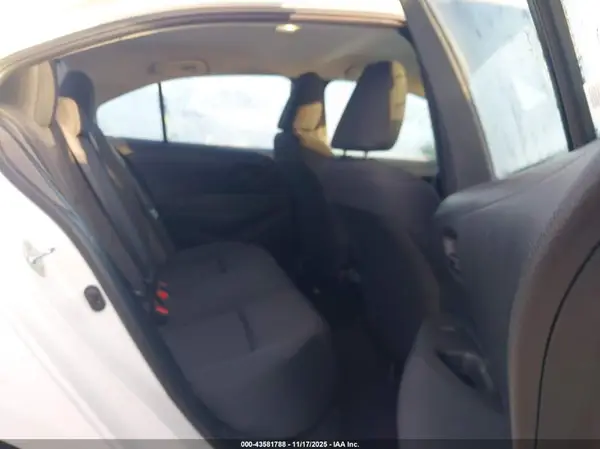 5YFB4MDE5RP190634 2024 TOYOTA COROLLA - Image 8