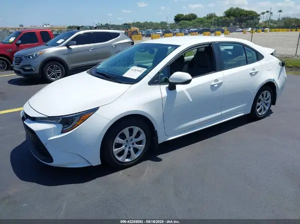 5YFB4MDE5RP205598 2024 TOYOTA COROLLA - Image 2