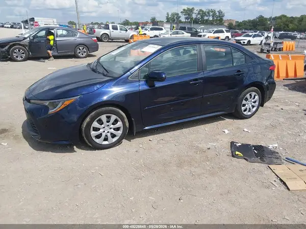 5YFB4MDE5RP206122 2024 TOYOTA COROLLA - Image 2