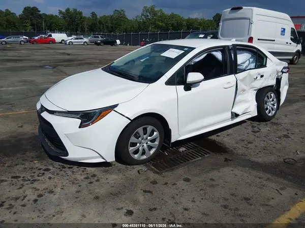 5YFB4MDE5RP210588 2024 TOYOTA COROLLA - Image 2
